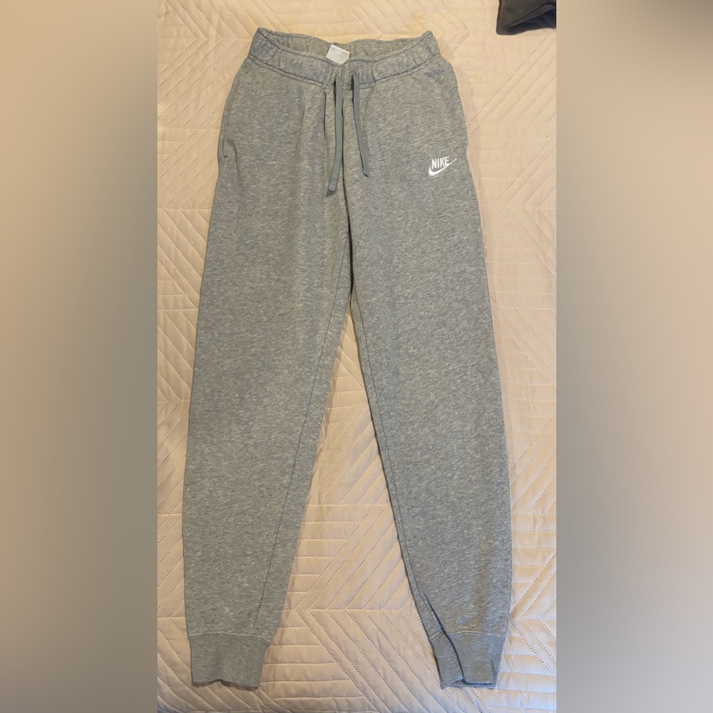 Nike womens Gray Jogger Pants xs